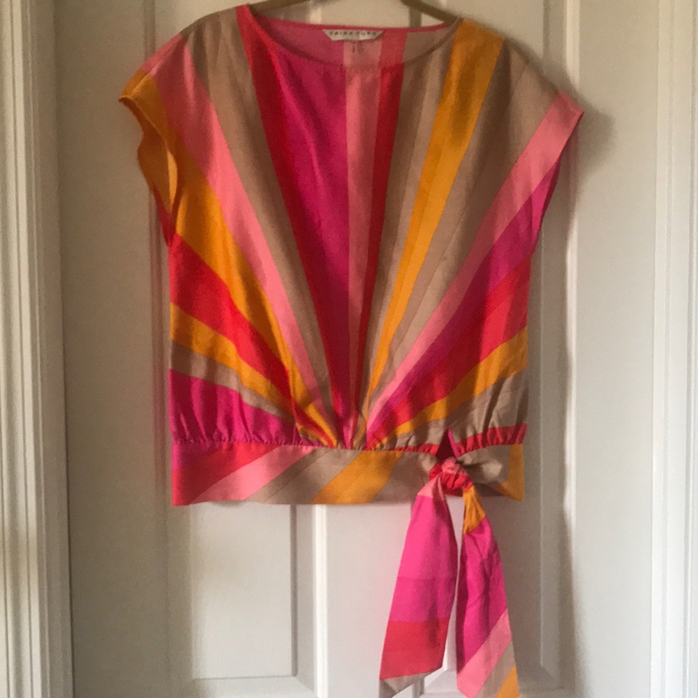 NWOT Trina Turk sunburst top sz S = 6-8.